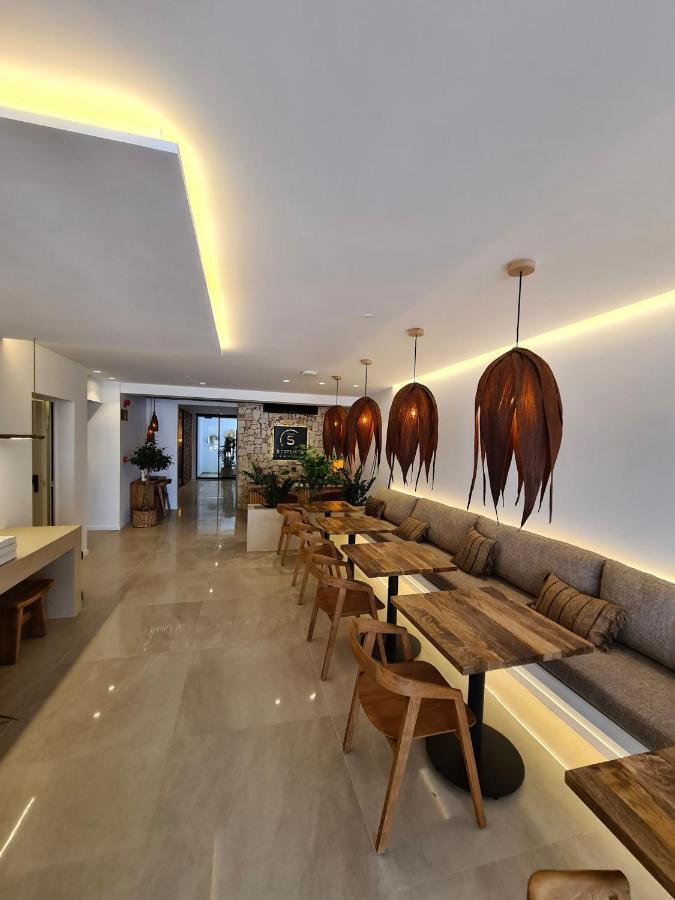 S'Estancia Suites Es Mercadal Εξωτερικό φωτογραφία